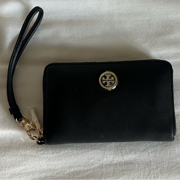 Tory Burch Handbags - Tory Burch Black Leather Wristlet Clutch with Gold Logo